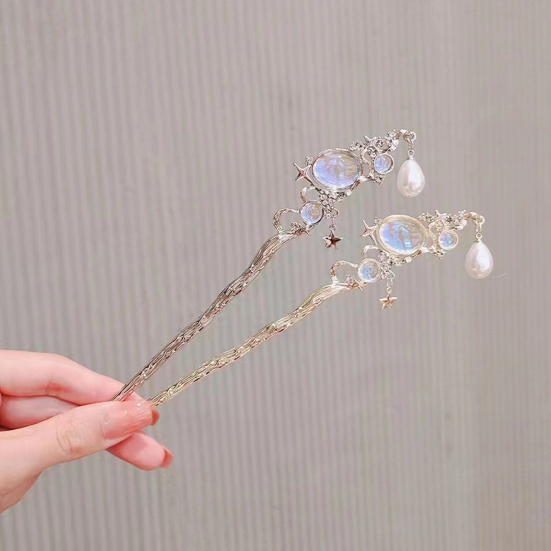 Grampo de Cabelo de Pedra da L - Tech Accessories For Women avaliação e preço